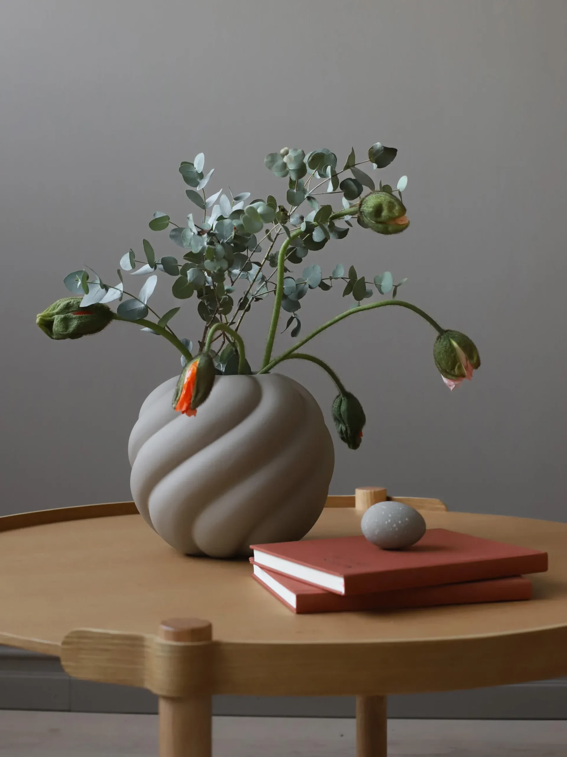 Vaso in ceramica dipinto a mano Twist Ball, alt. 20 cm