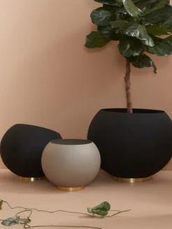 Vaso per fiori grande in metallo Globe