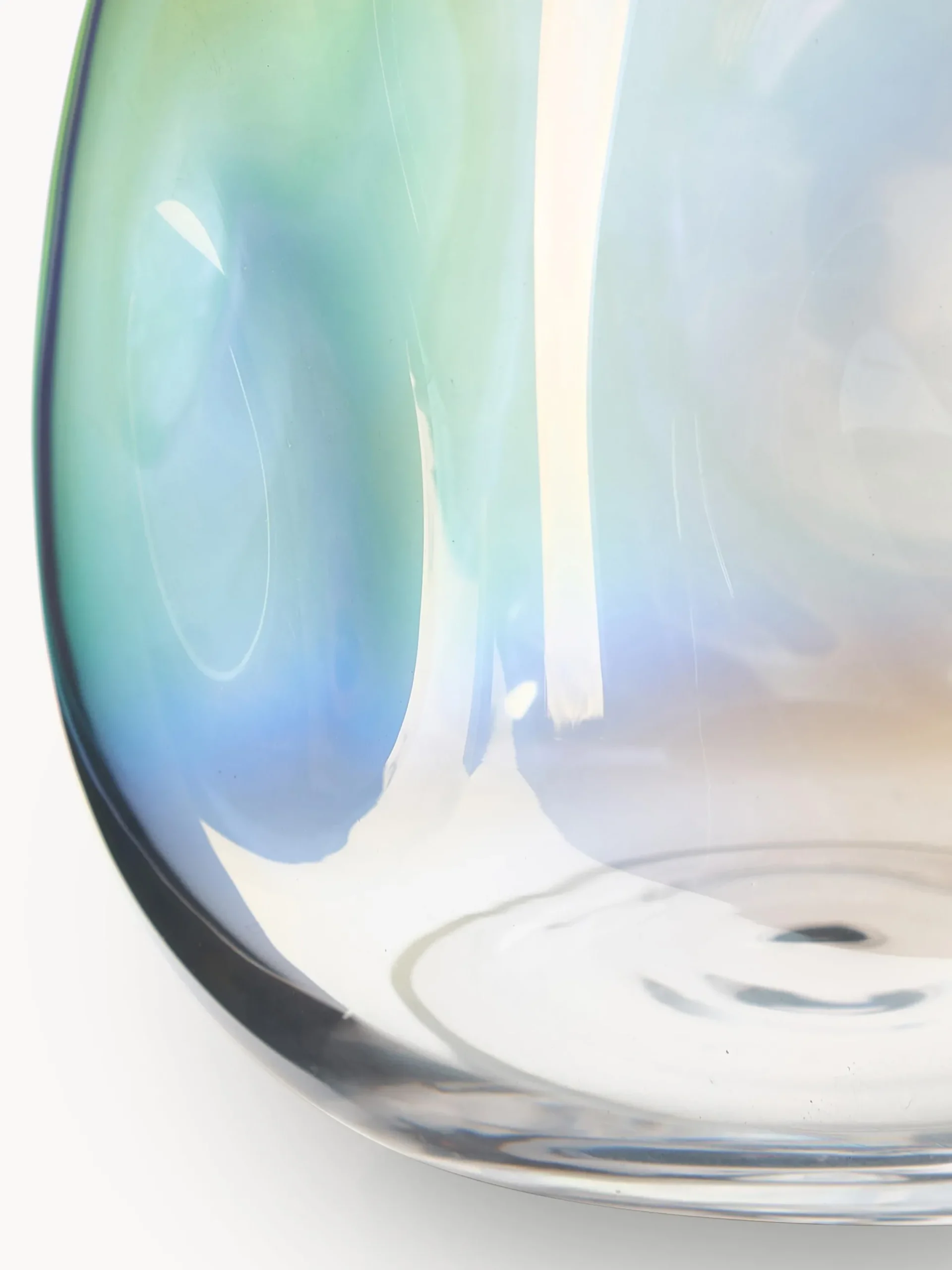 Vaso in vetro soffiato iridescente Rainbow, alt. 17 cm
