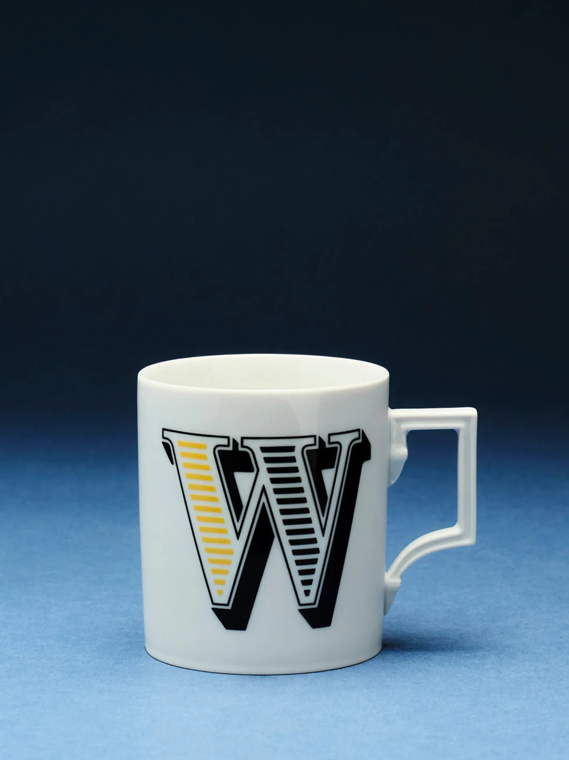 Westwing x MEISSEN, Tazza fatta a mano con motivo decorativo Initials