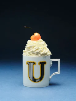 Westwing x MEISSEN, Tazza fatta a mano con motivo decorativo Initials