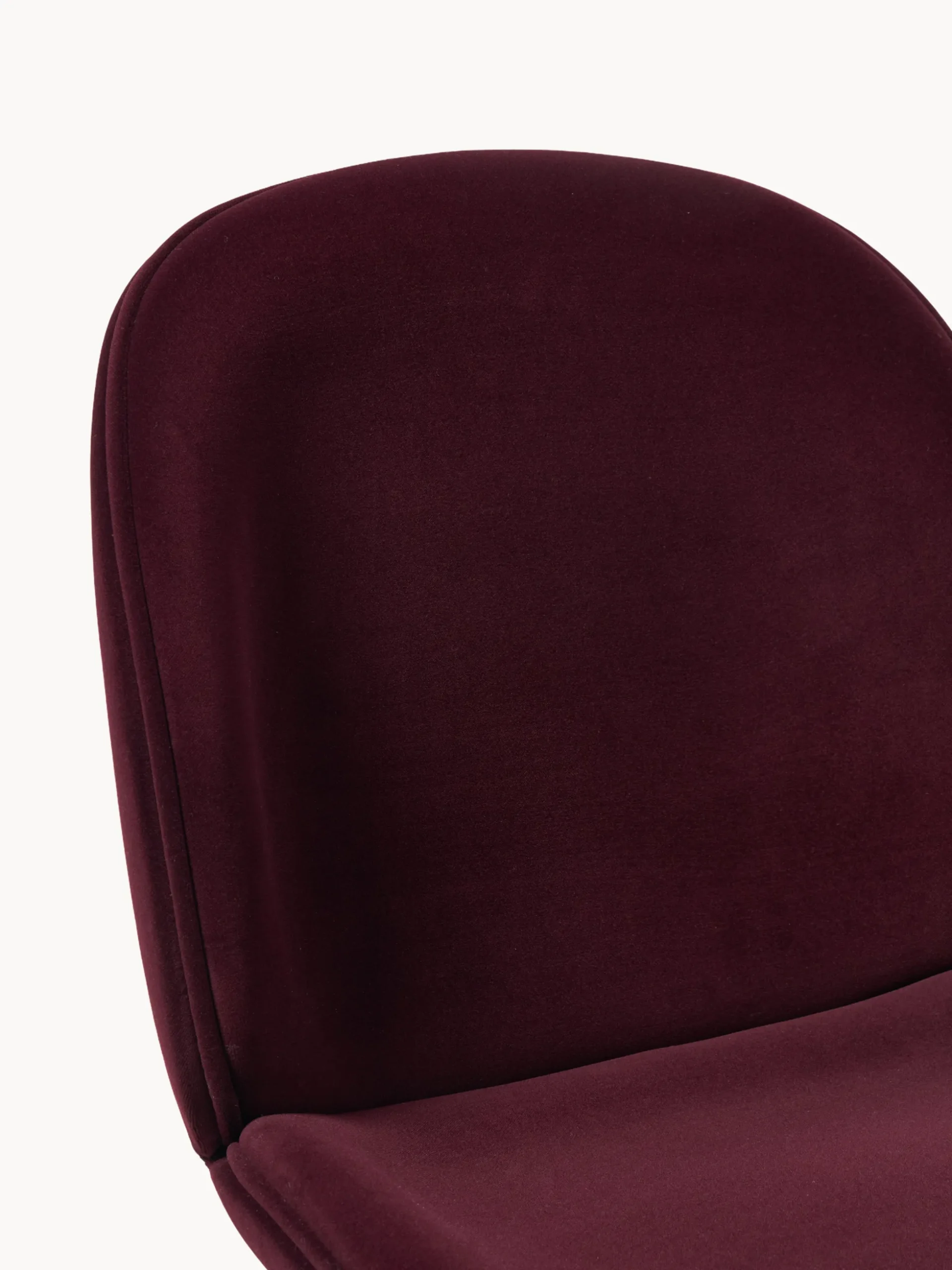 WESTWING x GUBI, Sedia da pranzo in velluto Beetle by Delia Lachance