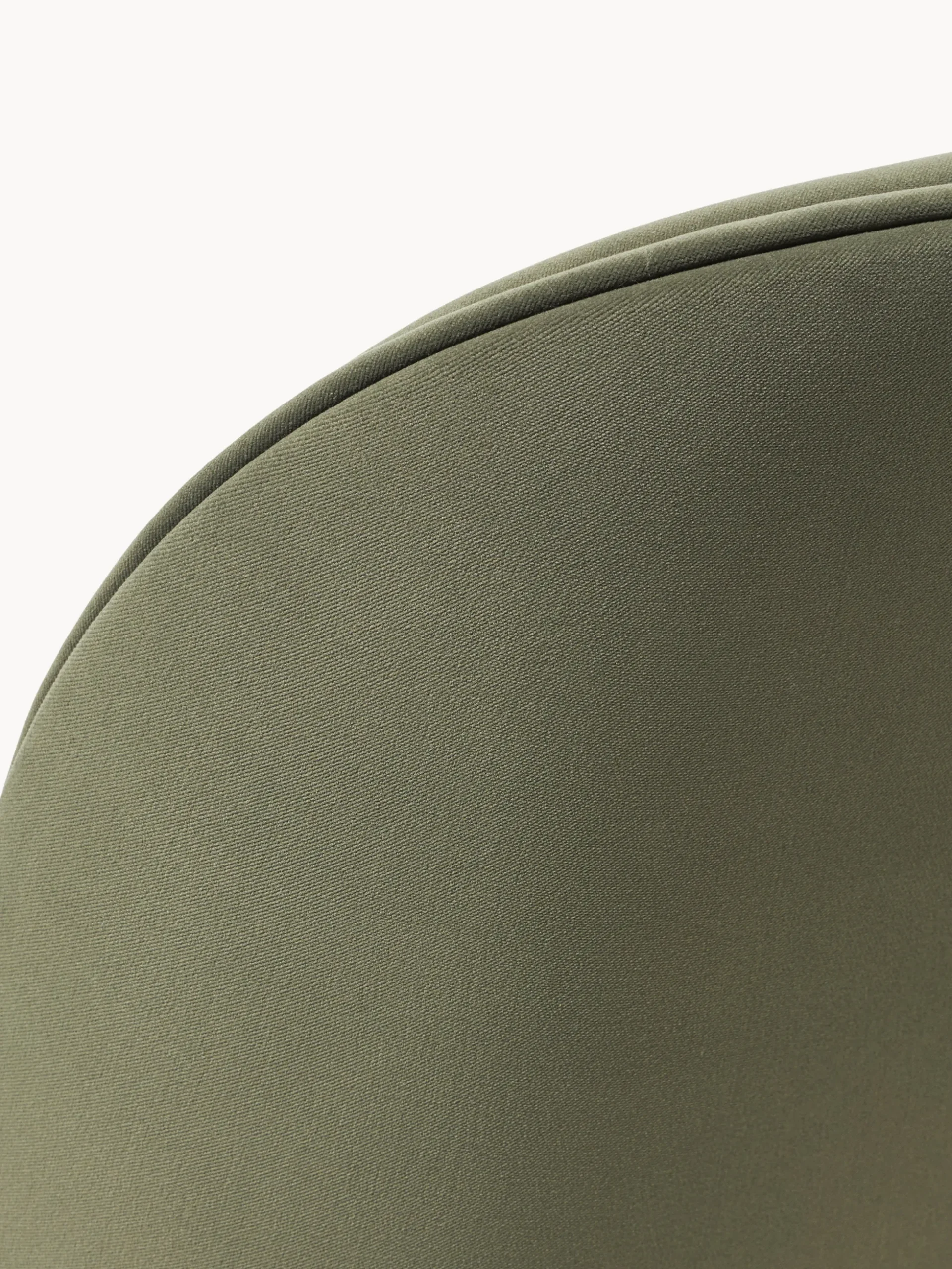 WESTWING x GUBI, Sedia da pranzo in velluto Beetle by Delia Lachance