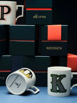 Westwing x MEISSEN, Tazza fatta a mano con motivo decorativo Initials